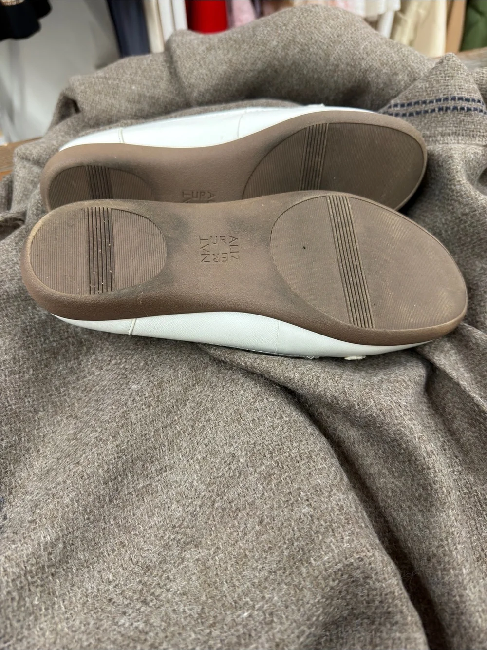 🍀3/$30 Women's White Leather Slip-On Loafers with Gold Horsebit